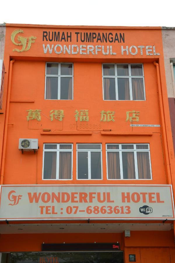 Gf Wonderful Hotel Pontian Kecil Eksteriør billede